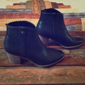 Bass Ankle Boots